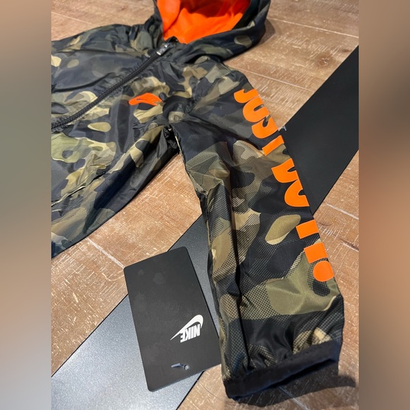 Nike Boys JUST DO IT Windbreaker Army Camo Print - Picture 4 of 6
